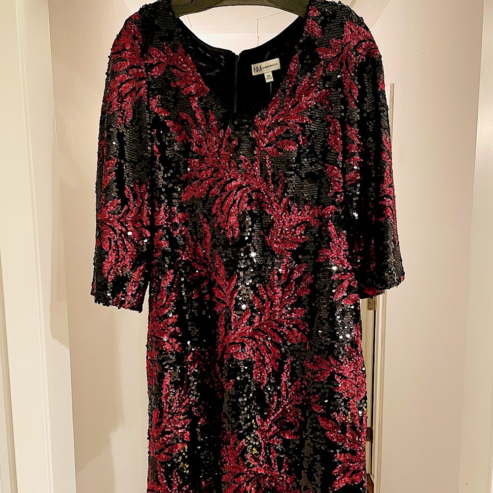 🆕 Sequin Cocktail dress Neiman Marcus.